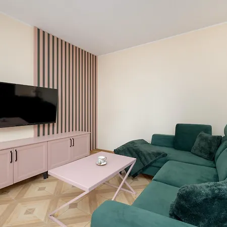 Wyjatkowy Z Parkingiem Blisko Morza By Renters Apartment Kolobrzeg