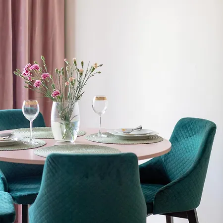 Apartment Wyjatkowy Z Parkingiem Blisko Morza By Renters