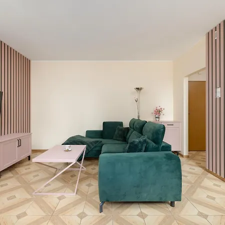 Apartment Wyjatkowy Z Parkingiem Blisko Morza By Renters *