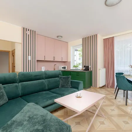 Apartment Wyjatkowy Z Parkingiem Blisko Morza By Renters Kolobrzeg